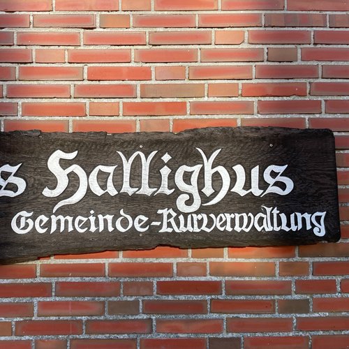 Schild Hallighus