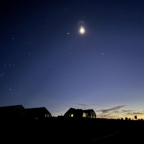 Sternenhimmel mit Resten des Sonnenuntergangs
