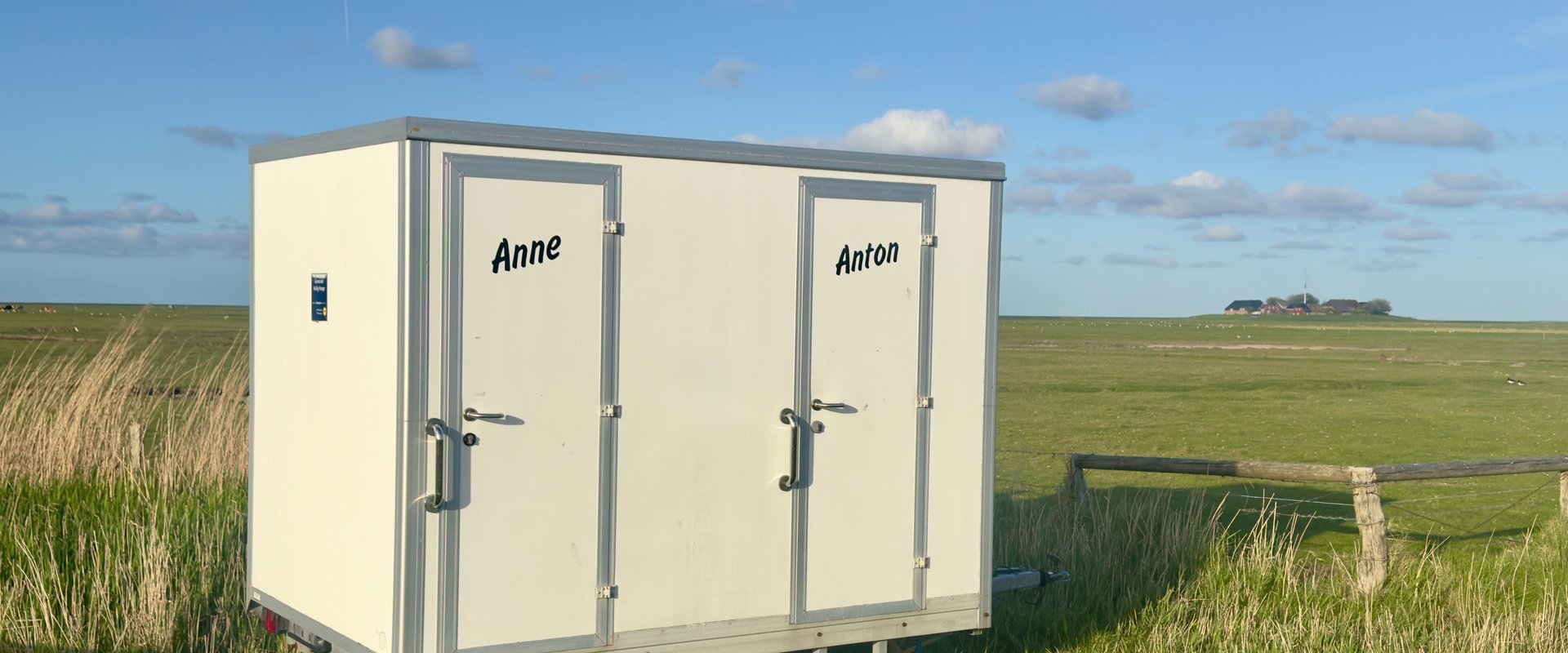 Toilettenwagen