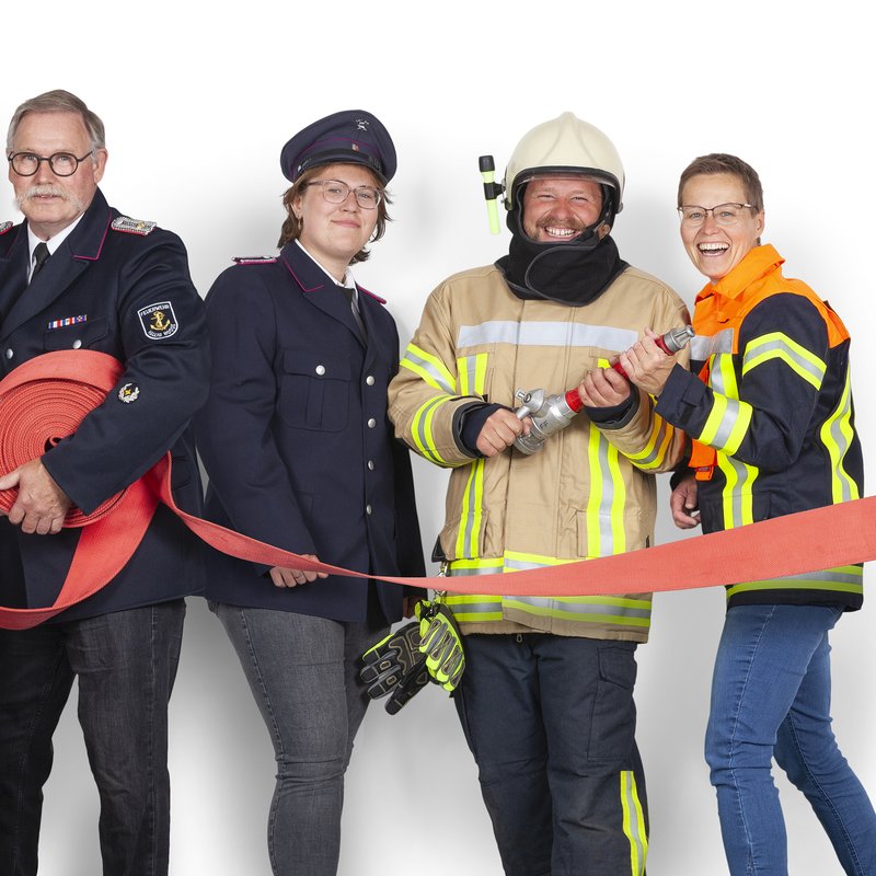 Mitglieder der Feuerwehr Hooge