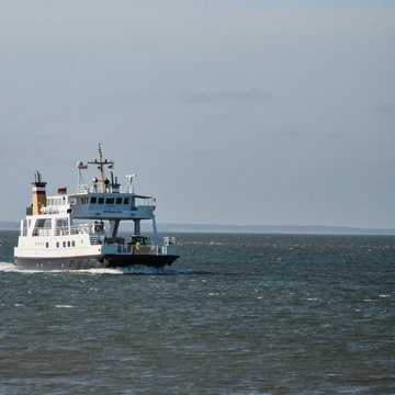MS Hilligenlei auf dem Weg nach Hooge