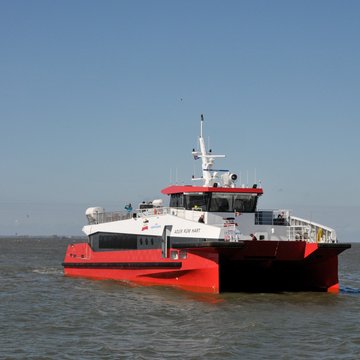 MS Adler Rümhart ankert vor Hooge
